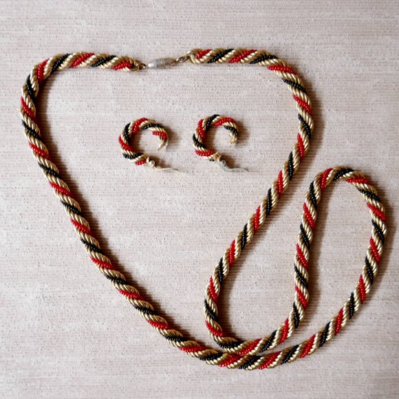 Vintage Red Black & Gold-Tone Rope Necklace & Earrings - Picture 6 of 9